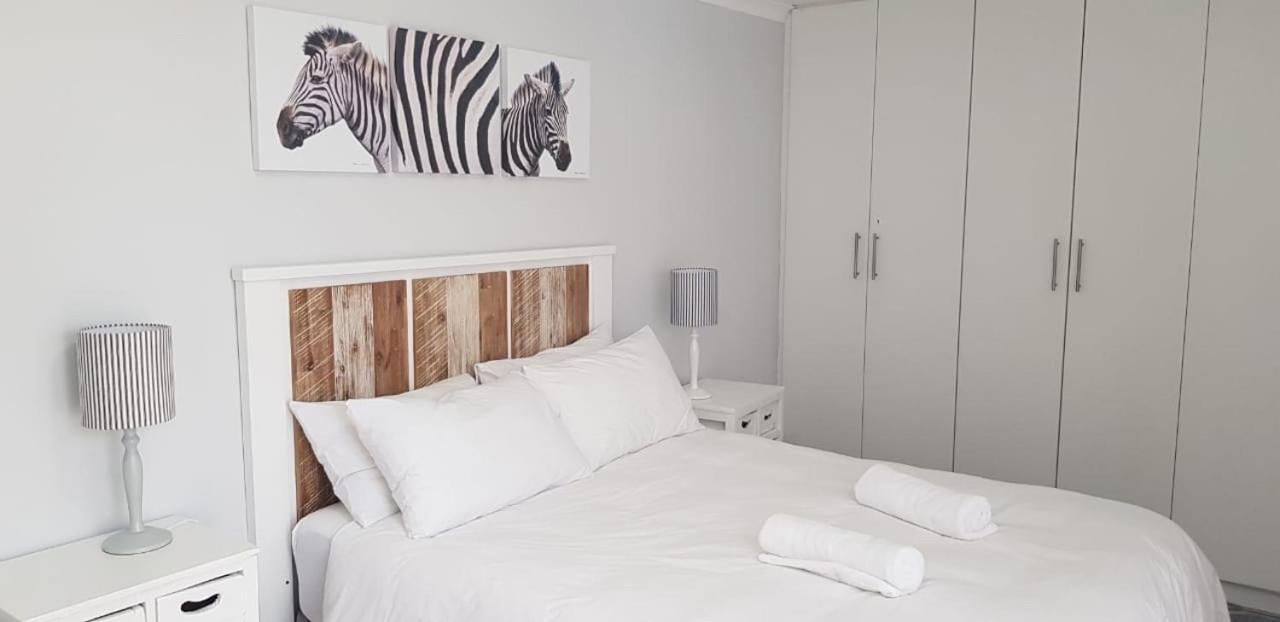 Vila Whales & Waves Hermanus Exteriér fotografie